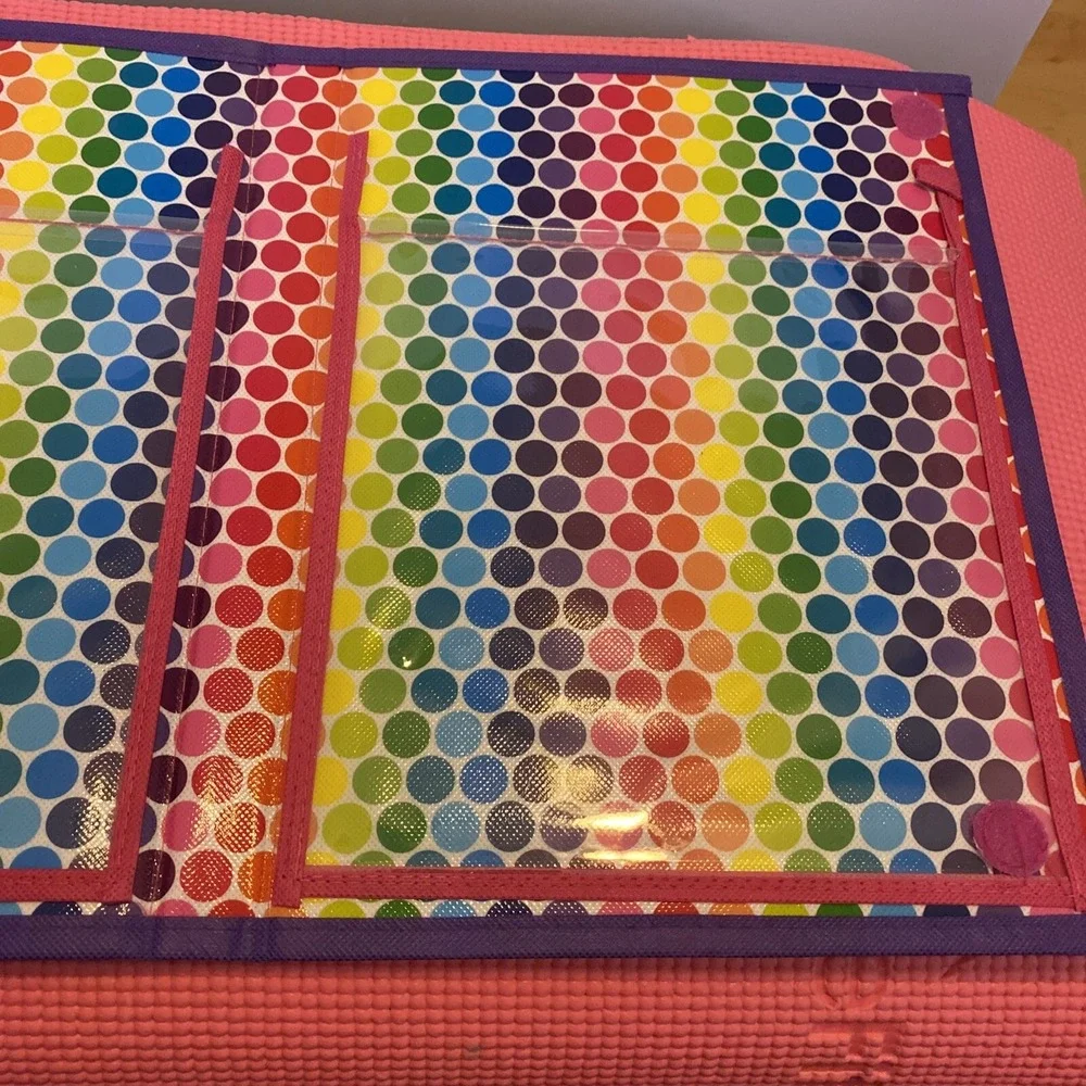LISA FRANK TIKANNI Trifold Portfolio Binder Carrying Case‎ Color Activity 2020